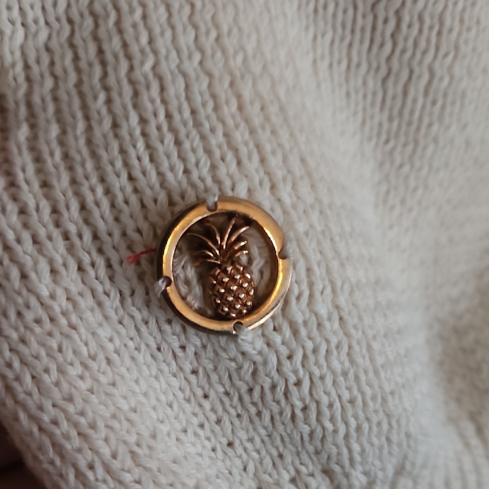 Simply Southern Cream American Flag Knit Sweater Pineapple Button Size M - Picture 4 of 5